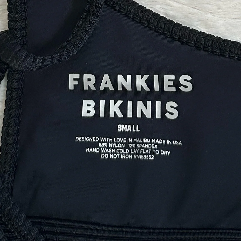 Frankie's Bikinis Gavin Ribbed Bikini Top NWOT